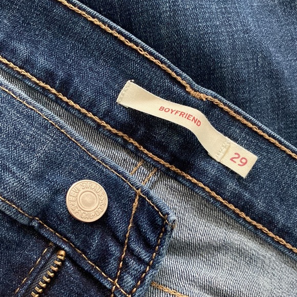 Levi’s Boyfriend Jeans size 29 - Picture 2 of 2